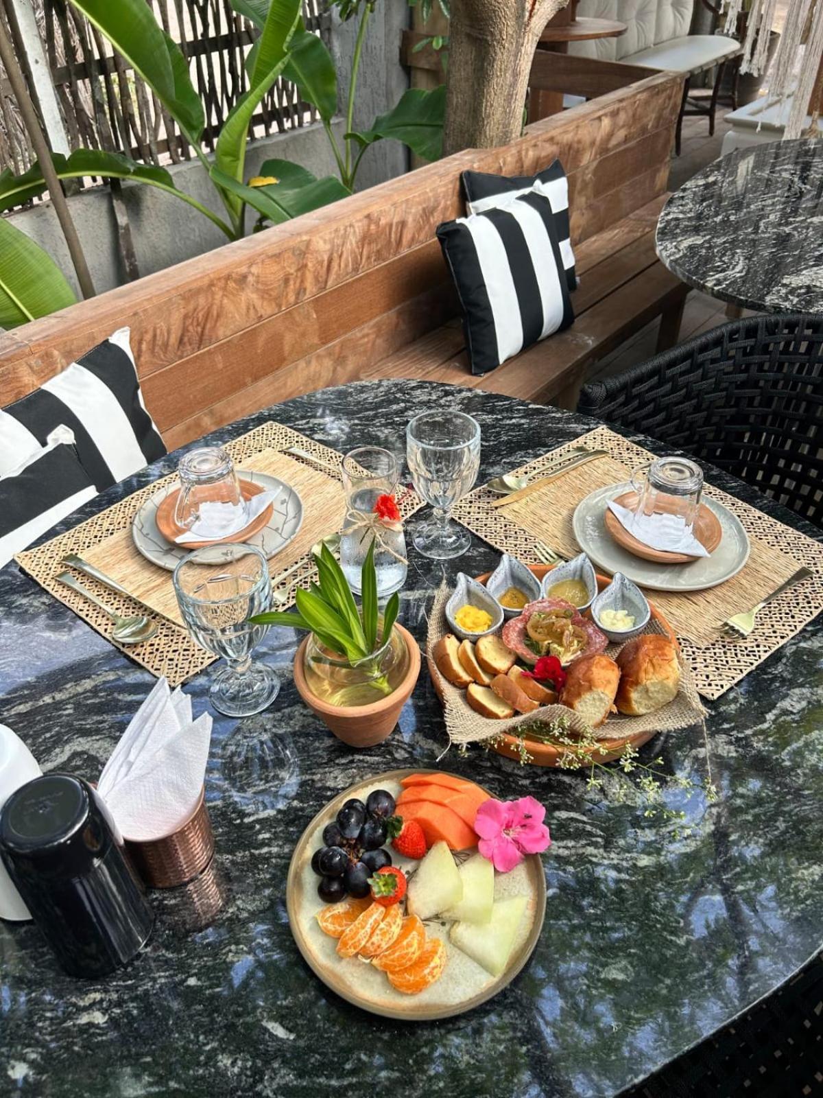 Villa Pantai Boutique Hotel Atins Esterno foto