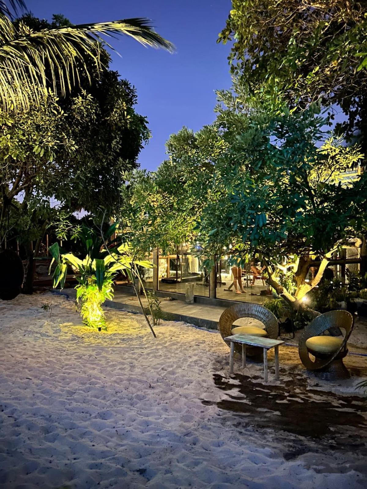 Villa Pantai Boutique Hotel Atins Esterno foto