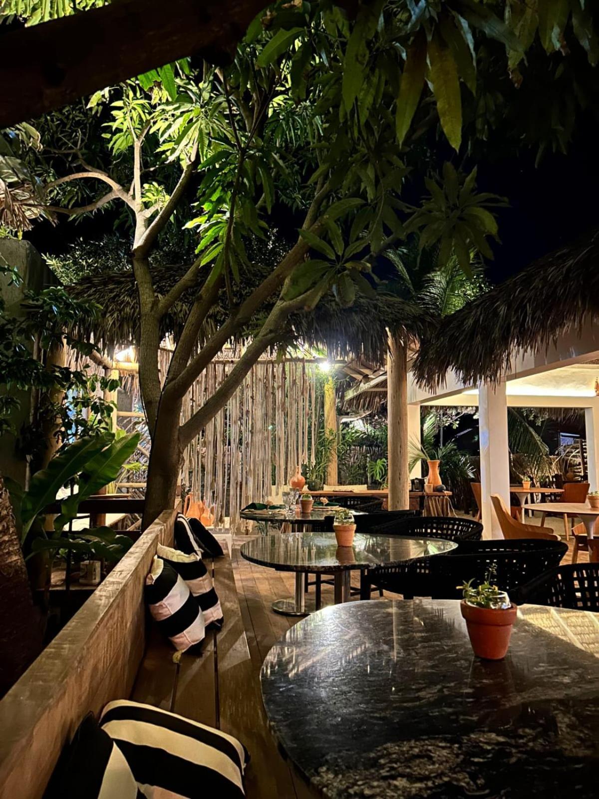 Villa Pantai Boutique Hotel Atins Esterno foto